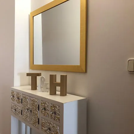 T&h Center Family Apartment